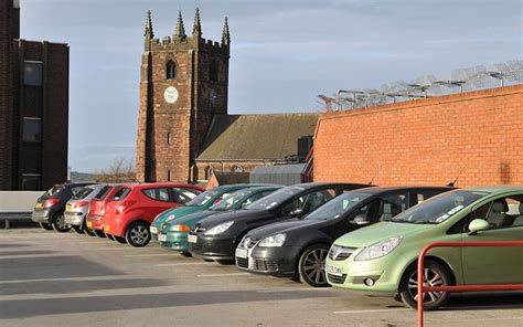 free parking newcastle under lyme.